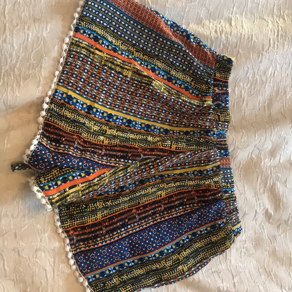 Patterned ✨cute✨ shorts - Picture 2 of 3